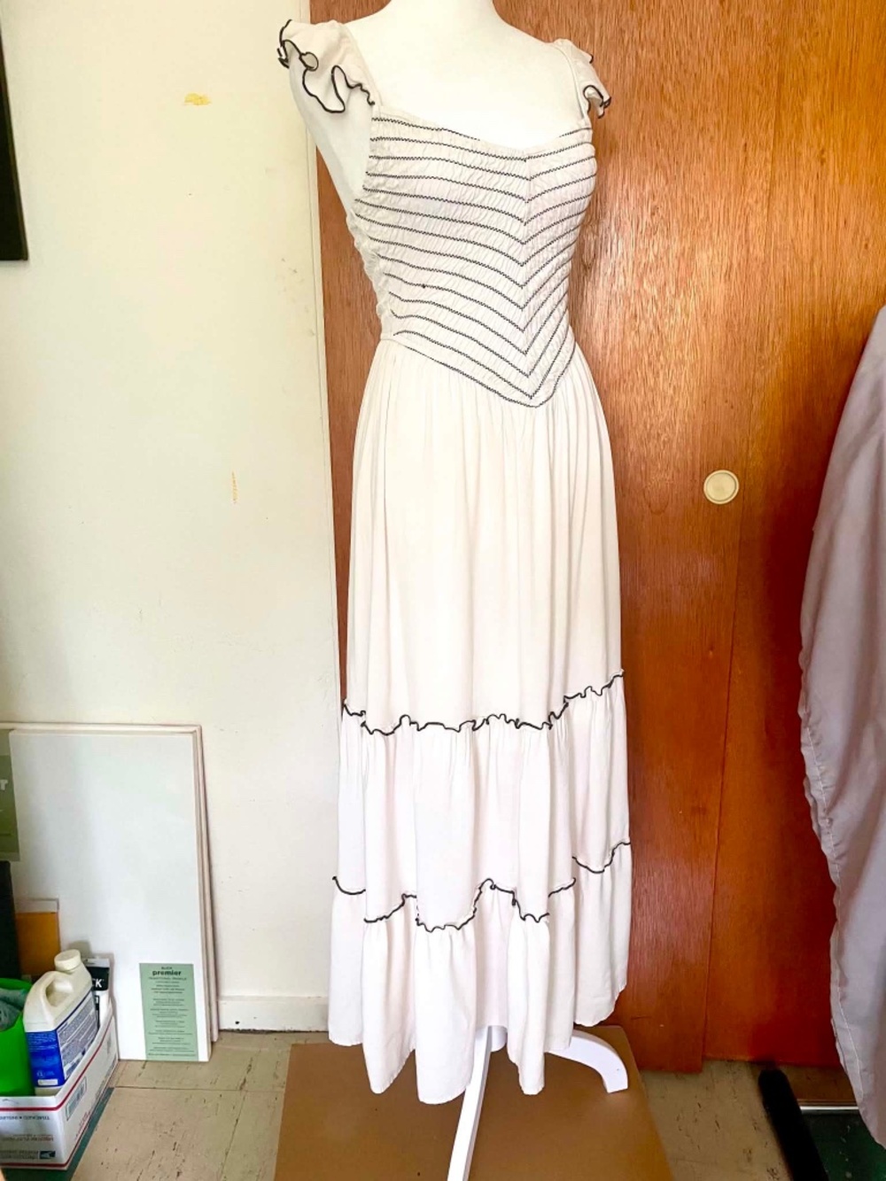 White Tiered Ruffle Maxi Dress Contrast Stitch Peasant Boho Adjustable Straps M